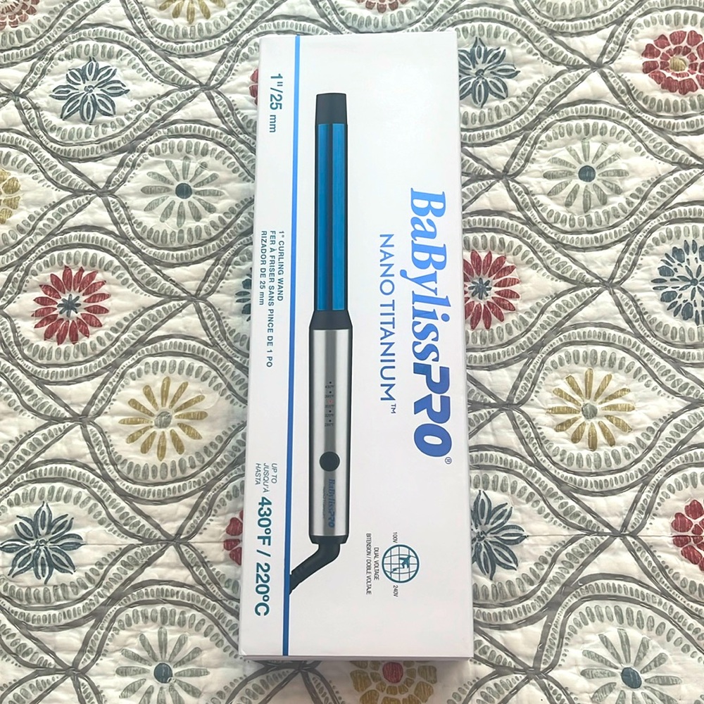 BaBylissPro Nano Titanium 1” Curling Wand.